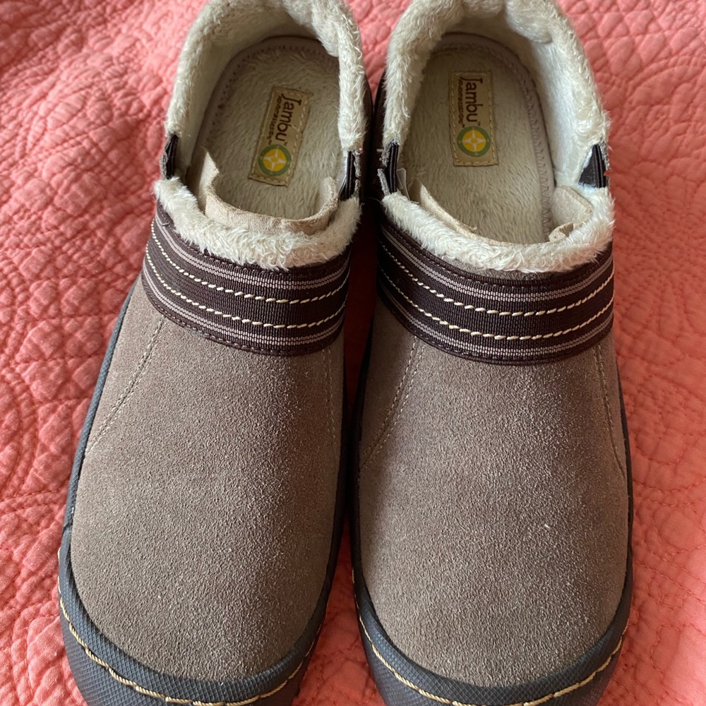 *Brand New* women’s jamba shoes
